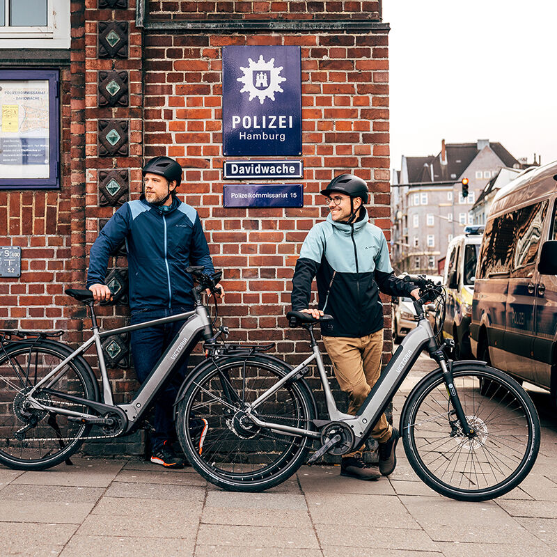 More than just a pearl - a bike tour through Hamburg from one highlight to  another | Magazine | Experience VICTORIA | VICTORIA Bicycle - Mobility on  two wheels | VICTORIA