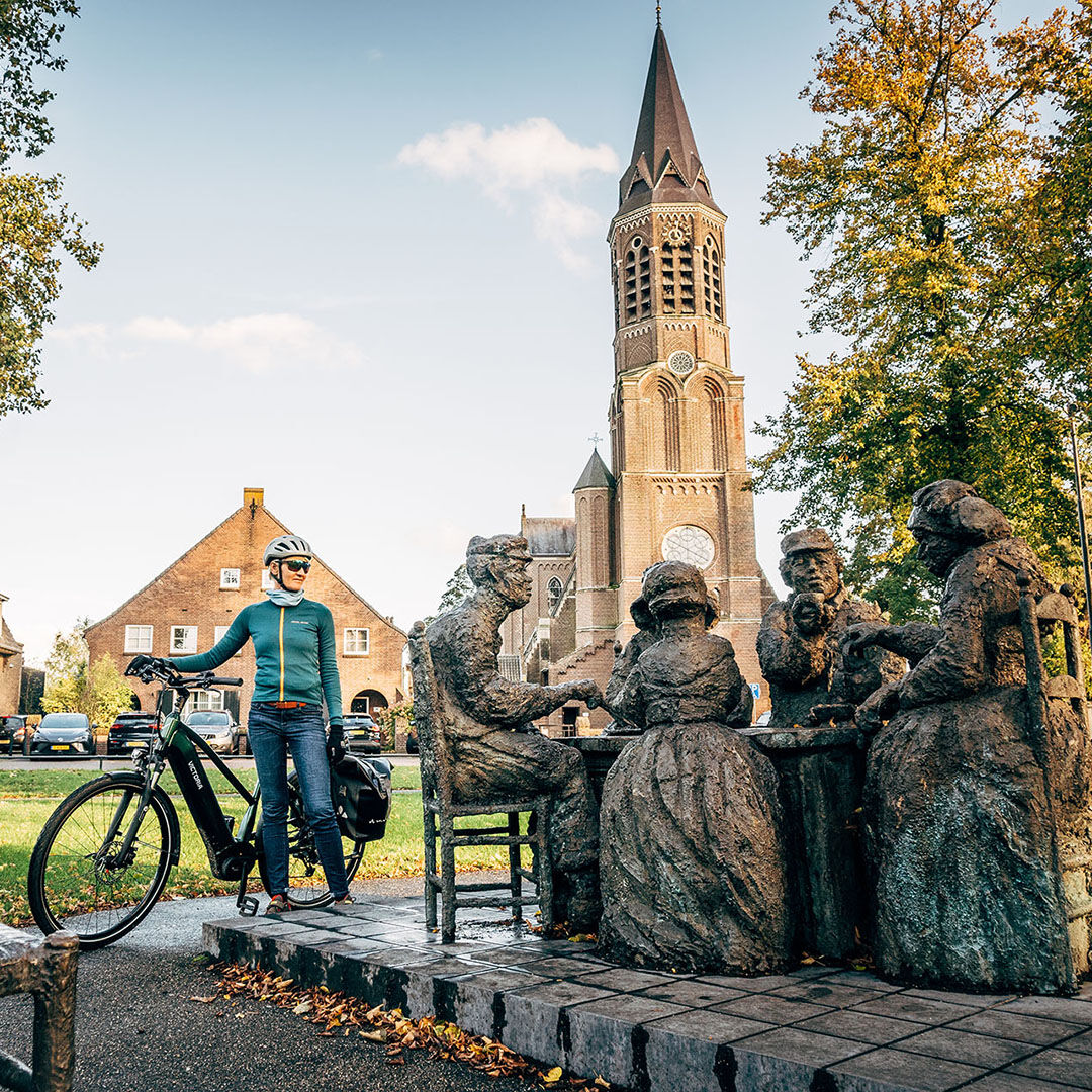 The Van Gogh bike path - the most "picturesque" bike tour in the Netherlands